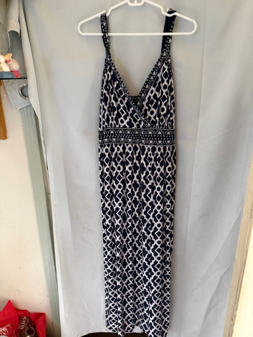 Sleeveless Navy and White Geometric V-Neck Maxi Dress